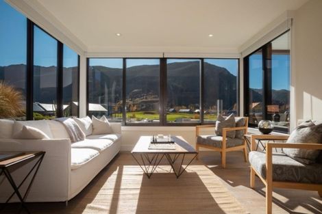 Photo of property in 7 Ogilvie Lane, Arrowtown, 9371