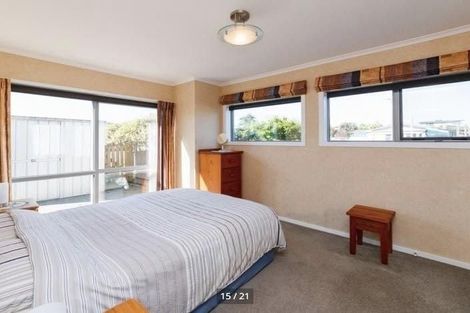 Photo of property in 95 Wikiriwhi Crescent, Awapuni, Palmerston North, 4412