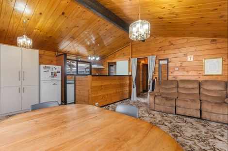 Photo of property in 44 Fox Street, Woodville, 4920