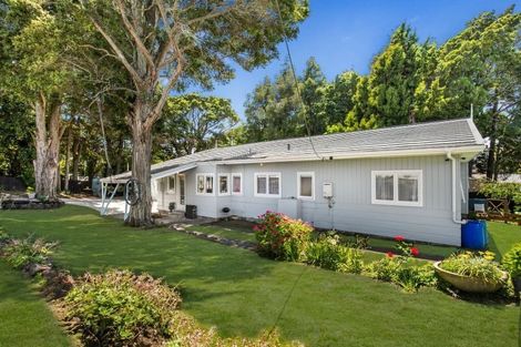 Photo of property in 70 Grande Vue Road, Hillpark, Auckland, 2102