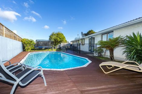 Photo of property in 18d Arnot Avenue, Clouston Park, Upper Hutt, 5018