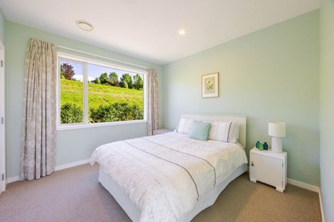 Photo of property in 45 Highlands Drive, Waipawa, 4277