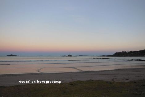 Photo of property in 19 Ongutukura Way, Oakura, Hikurangi, 0184