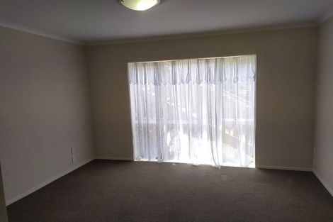 Photo of property in 9 Ryehill Close, New Lynn, Auckland, 0600
