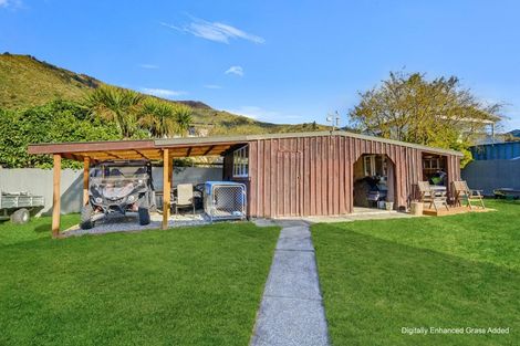 Photo of property in 296 Waikawa Road, Waikawa, Picton, 7220