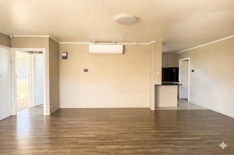 Photo of property in 1/7 Royal Arch Place, Rosehill, Papakura, 2113