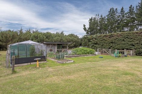 Photo of property in 996 Weedons Ross Road, West Melton, Christchurch, 7671