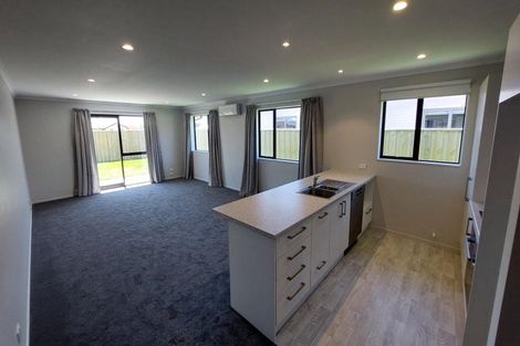 Photo of property in 43 Crossley Avenue, Woodend, 7610