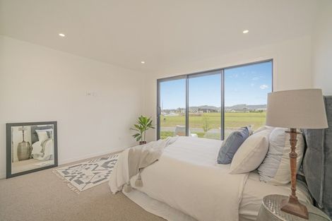 Photo of property in 9 Awatea Drive, Whitianga, 3510