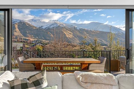 Photo of property in 71 West Meadows Drive, Wanaka, 9305