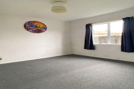 Photo of property in 92 Bruce Mclaren Road, Henderson, Auckland, 0612