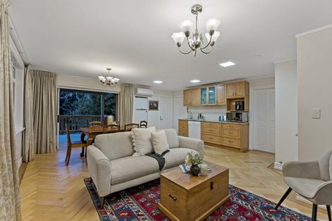 Photo of property in 4 Kereru Grove, Greenhithe, Auckland, 0632