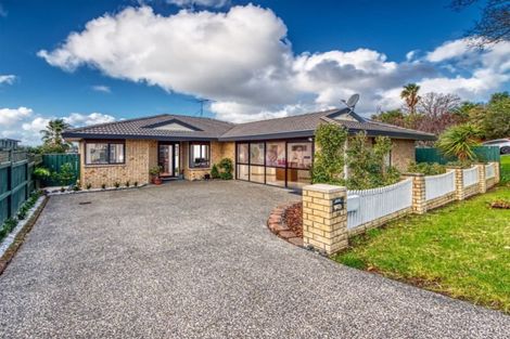 Photo of property in 3a Summerland Drive, Henderson, Auckland, 0612