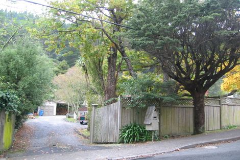 Photo of property in 23/25 Elmslie Road, Pinehaven, Upper Hutt, 5371