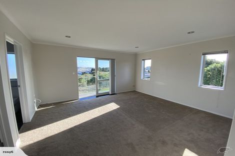Photo of property in 43 Maylee Crescent, Gulf Harbour, Whangaparaoa, 0930