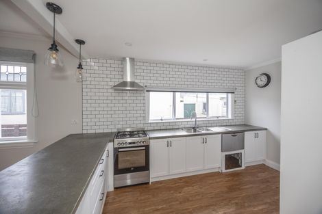Photo of property in 10 Frome Street, Oamaru North, Oamaru, 9400