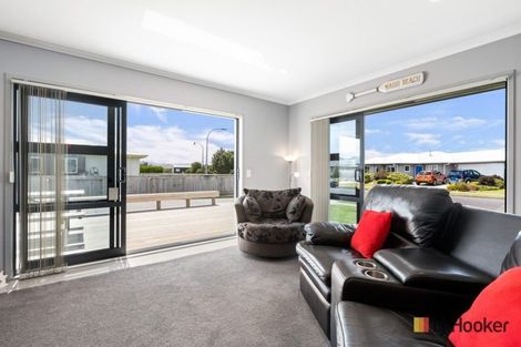 Photo of property in 19 Reel Road, Athenree, Waihi Beach, 3611