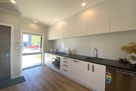 Photo of property in 6 Gloaming Lane, Wallaceville, Upper Hutt, 5018