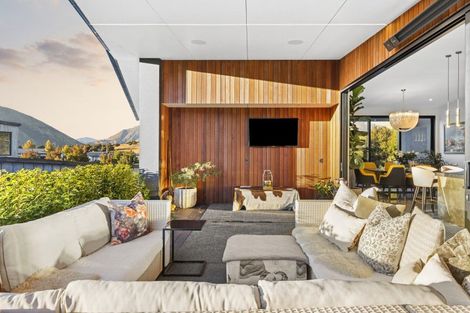 Photo of property in 7 Diamond Lane, Wanaka, 9305