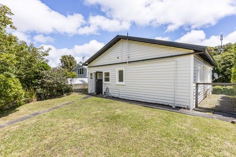 Photo of property in 17 Waikowhai Street, Ngaio, Wellington, 6035
