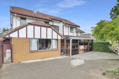 Photo of property in 1/7 Roslyn Road, Mount Wellington, Auckland, 1060