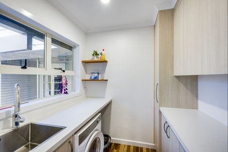 Photo of property in 14 Veronica Avenue, Marewa, Napier, 4110