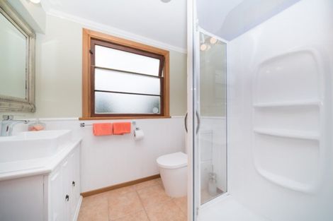 Photo of property in 10 Awatea Terrace, Hokowhitu, Palmerston North, 4410