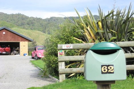 Photo of property in 62 Mahaki Road, Nikau Valley, Paraparaumu, 5032
