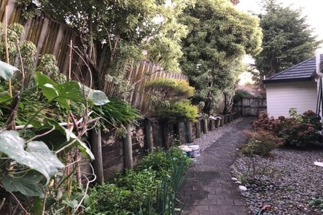 Photo of property in 28 Bayside Drive, Browns Bay, Auckland, 0630