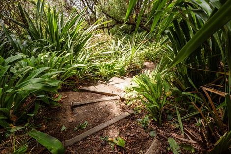 Photo of property in 6506 Christchurch Akaroa Road, Takamatua, 7581