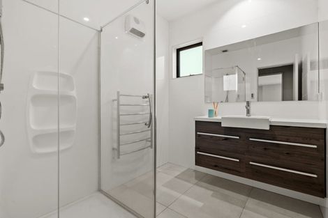 Photo of property in 41 Andalusian Way, Karaka, Papakura, 2113