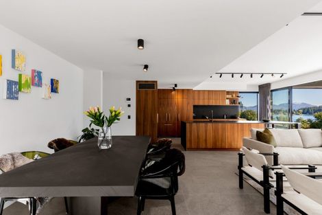 Photo of property in 513 Peninsula Road, Kelvin Heights, Queenstown, 9300
