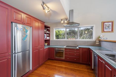 Photo of property in 33 Ward Drive, Opua, 0200