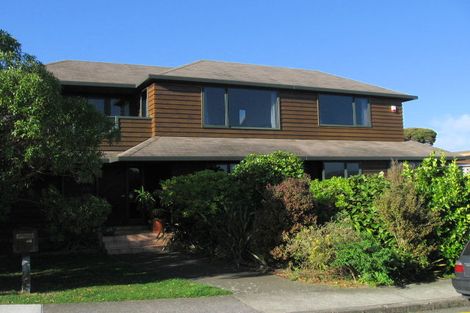 Photo of property in 66 Motuhara Road, Plimmerton, Porirua, 5026