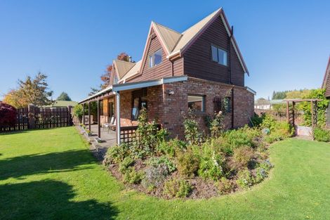 Photo of property in 52 Luxmore Drive, Te Anau, 9600