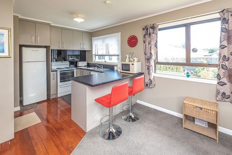 Photo of property in 25 Fookes Street, Waverley, 4510