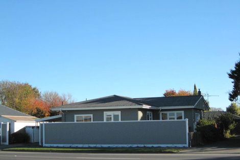 Photo of property in 405a Main North Road, Redwood, Christchurch, 8051