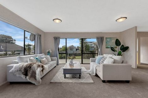Photo of property in 33 Greenstone Place, Clover Park, Auckland, 2019