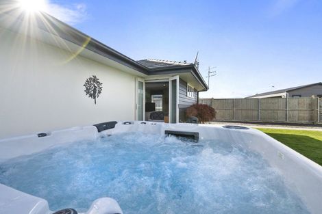 Photo of property in 19 George Street, Bulls, 4818