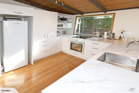 Photo of property in 193 Wade River Road, Wade Heads, Whangaparaoa, 0932