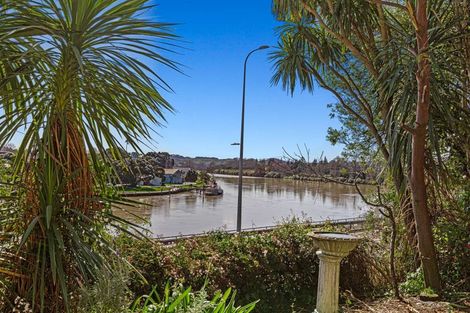 Photo of property in 53 Anzac Parade, Durie Hill, Whanganui, 4500