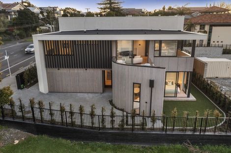Photo of property in 73 West End Road, Westmere, Auckland, 1022
