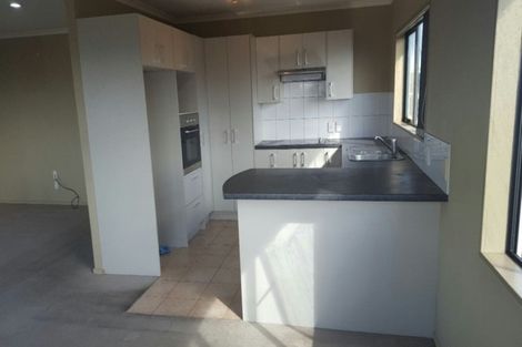 Photo of property in 14 Gordon Stanley Drive, Massey, Auckland, 0614