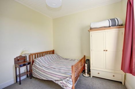 Photo of property in 43 Queens Drive, Saint Kilda, Dunedin, 9012