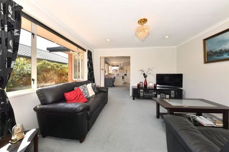 Photo of property in 8 Rustic Lane, Spreydon, Christchurch, 8024