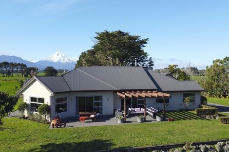 Photo of property in 177 Puniho Road, Warea, New Plymouth, 4381