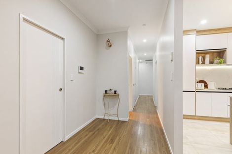 Photo of property in 219 Matua Road, Kumeu, 0810