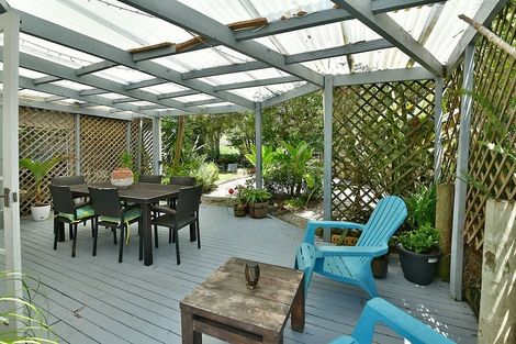 Photo of property in 16 Kenneth Hopper Place, Manly, Whangaparaoa, 0930