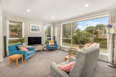 Photo of property in 14 Walton Road, Paraparaumu Beach, Paraparaumu, 5032