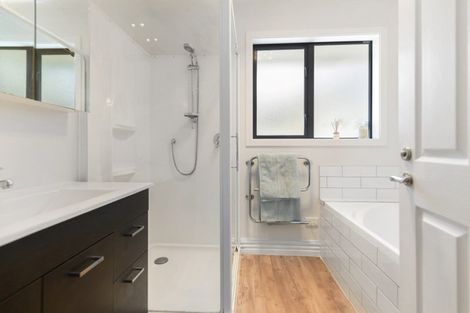 Photo of property in 9 Red Cottage Drive, Lake Hayes, Queenstown, 9304